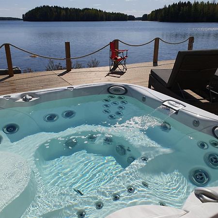 Stunning Log Cabin 45M2 On The Shore Of Kallavesi. Kuopio Eksteriør billede